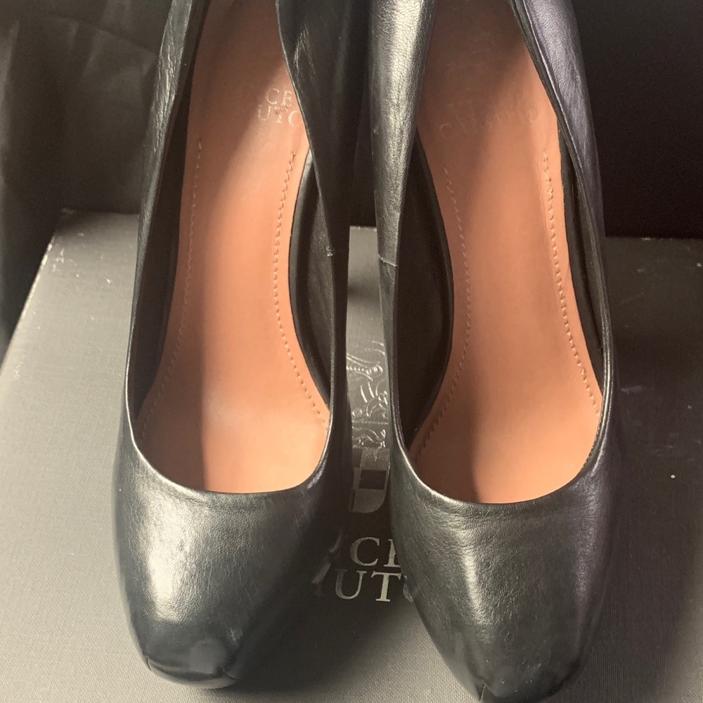 Vince Camuto Black leather high heels size 7 1/2 US (37 1/2)